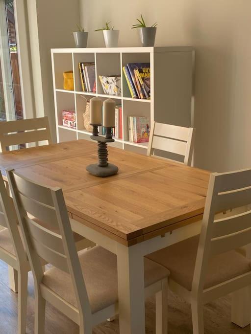 Beautiful 3 Bed Home In The Heart Of New Forest Hordle Ngoại thất bức ảnh